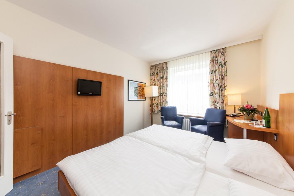 Hotel Drei Kronen Elmshorn Quarto foto